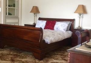Suite with Sea View and Bath room in Hunters Guest House