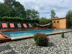 Villa Le Faré 10 min des plages - Climatisée - 8 Pers - Piscine Chauffée du 1er mai au 30 sept - - 马热斯克