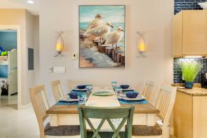 South Padre Island Condo Walk to Beach!