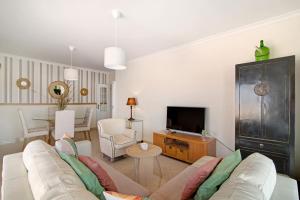 Pérola do Atlântico By the Sea