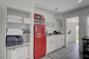 Private Studio Tucked Away on a Private Compound