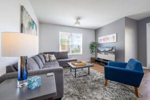 Vista Cay Electra condo