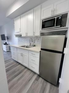 Refreshing Inn on The Park condo