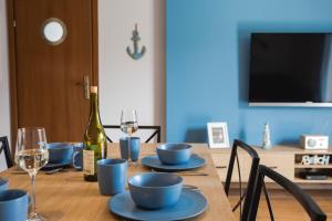 Apartament Łajba Łeba z basenem i kortem tenisowym