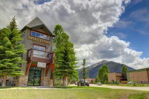 E8 Drake Landing 2Br Loft condo