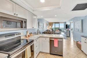 Sunsets and Seashells at Sea Winds