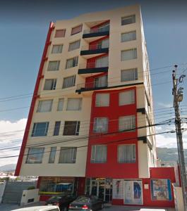 Departamento Privado una habitación y balcón Sector Solca y Embajada EEUU