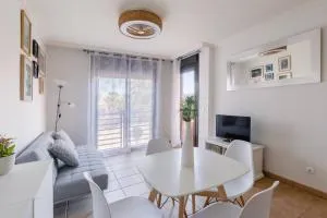 La Tejita Beach and Pool - Ла-Марета