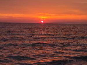 Cozy villa, Golem beach.