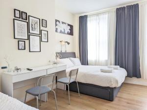 Guest Rooms in Anfiled Near Stadium, Free Parking