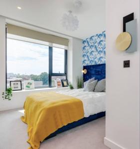 Luxury 1-Bed in Soho House Building w Pool & Gym