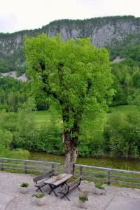 Riverside Village Apartment - Hudajužna
