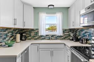 St Martin Beachwalk Villas 313 by Newman-Dailey