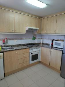 Mar i piscina Canet playa