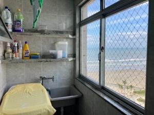 Apto frente mar na melhor localização de Praia Grande