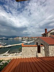 Amazing View Apartment in the heart of Postira