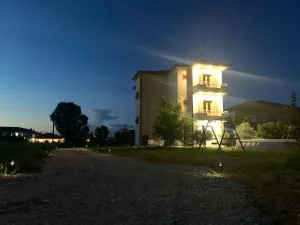 Villa Apollonia Guest House - Darëzeza e Re