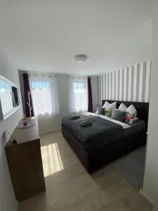 Schöne Ferienwohnung „Zum Glück Tropical“ - Wutha-Farnroda