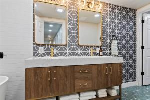 Modern Sugarhouse Condo Near Ski & Downtown