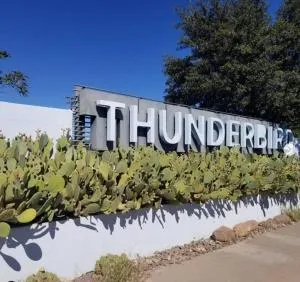 Thunderbird Hotel - Shafter