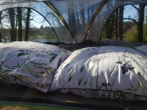 DEn Haut tentes suspendues