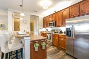 Lake View 3 Bedroom In Vista Cay Resort condo