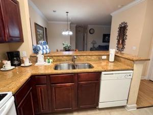 3 bed 2 Bath Condo In Tuscana Resort Near Disney condo