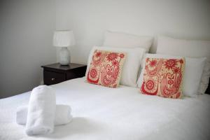 Spacious 3Bd n Pool family holiday home TF2223