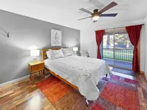 Fourth Sister Retreat - Cloverdale