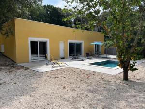 Villas Brand new villa with fully intergrated Air conditioning & private pool, Overlooking forest : photos des chambres
