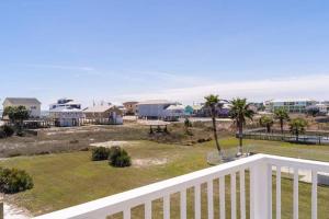 The Herron, Sleep 20, Walk beach
