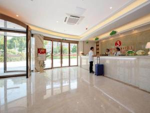 전장 Vienna 3 Best Hotel Jiangsu Danyang Houxiang 2성급 호텔 로비