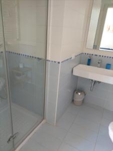 Deluxe Double Room with Sea View room in B&B Maison De Revel