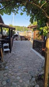 Domek nad jeziorem, Mikołajki