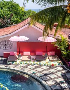 PinkCoco Uluwatu - Constant Surprises & for Cool Adults Only