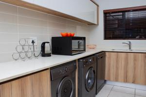 1517 The Blyde Crystal Clear 3 Bedroom Garden Beachfront