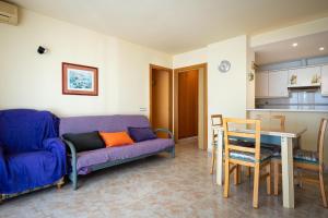 AT016 Piscina con césped, airco, playa a pocos pasos