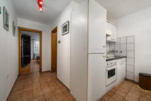 Studio Apartment Lili 2