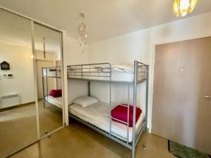 Appartement 2 pièces à Quiberon - 43m², proche plage et commerces, rez-de-jardin avec terrasse et parking - FR-1-478-245