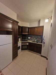 First line sea apartments