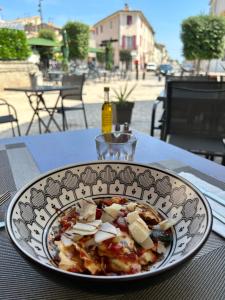 Hotels Hotel Restaurant Le Saint Gillois : photos des chambres