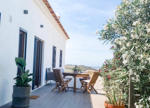 Salthouse Portugal - Stylish Duplex Apartment