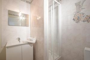 Appartements Les Marinas front of the beach : photos des chambres