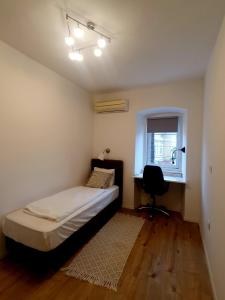 Nice 2 bedroom apartment near city center