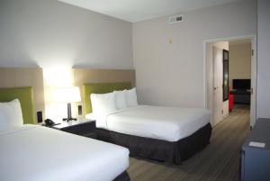 One-Bedroom Suite with Two Queen Beds, Non-Smoking room in Country Inn & Suites by Radisson Charlotte I-485 at Highway 74E NC