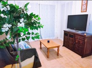 Casa familiar a pie de piscina