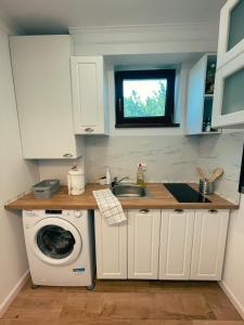 Cozy Glen - Private Villa, Parking and BBQ