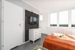 Comfy & Sunny Apartments Głogowska by Renters