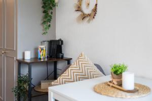 "Boho Oase" with lake view and pool