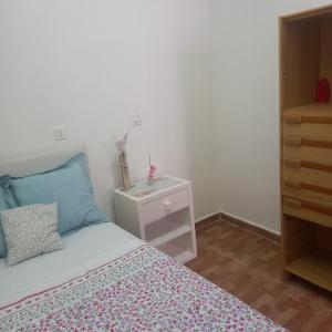 Clavelina Economy Room calle Julio Antonio